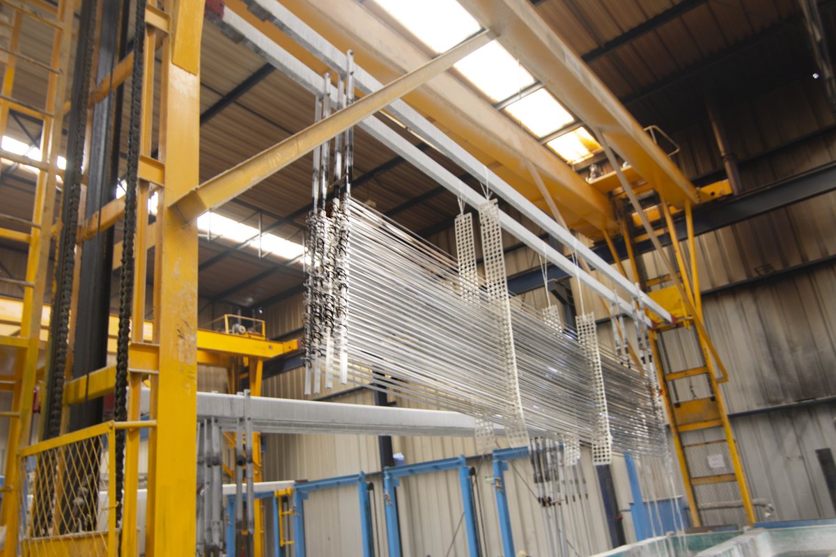 CONALUM aluminum profile handling